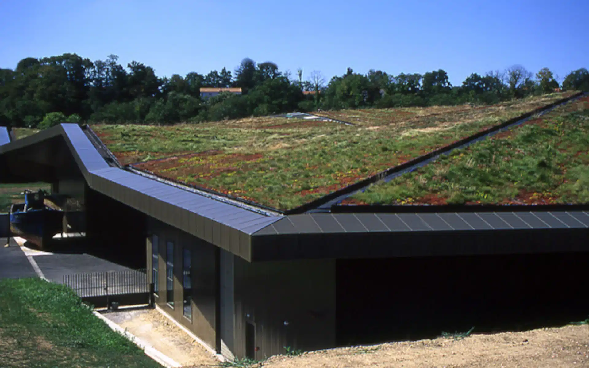 Green_Roof_at_Vendée_Historial-1